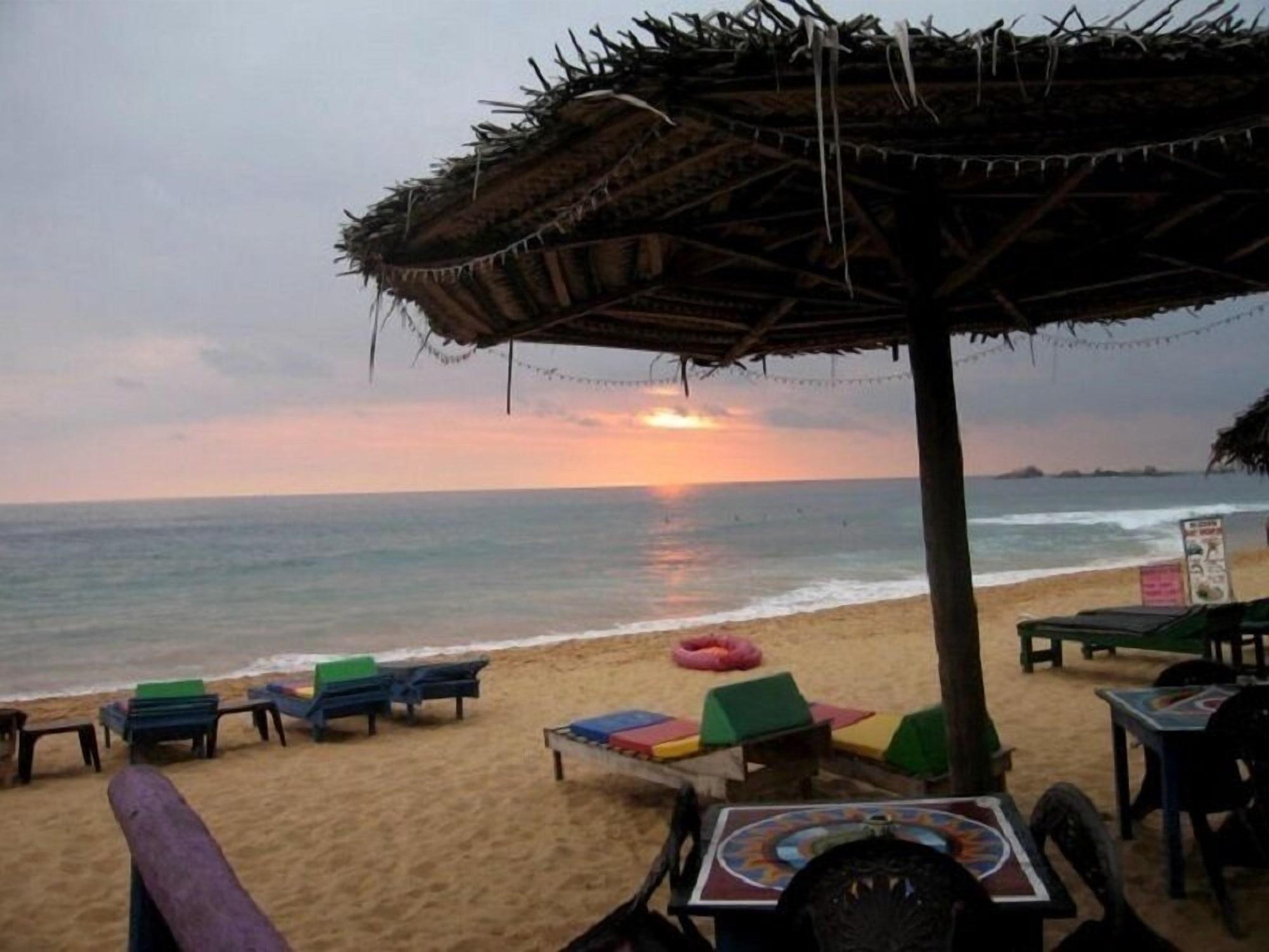 Time N Tide Beach Resort Хикадува Екстериор снимка
