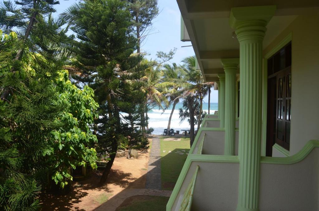 Time N Tide Beach Resort Хикадува Стая снимка