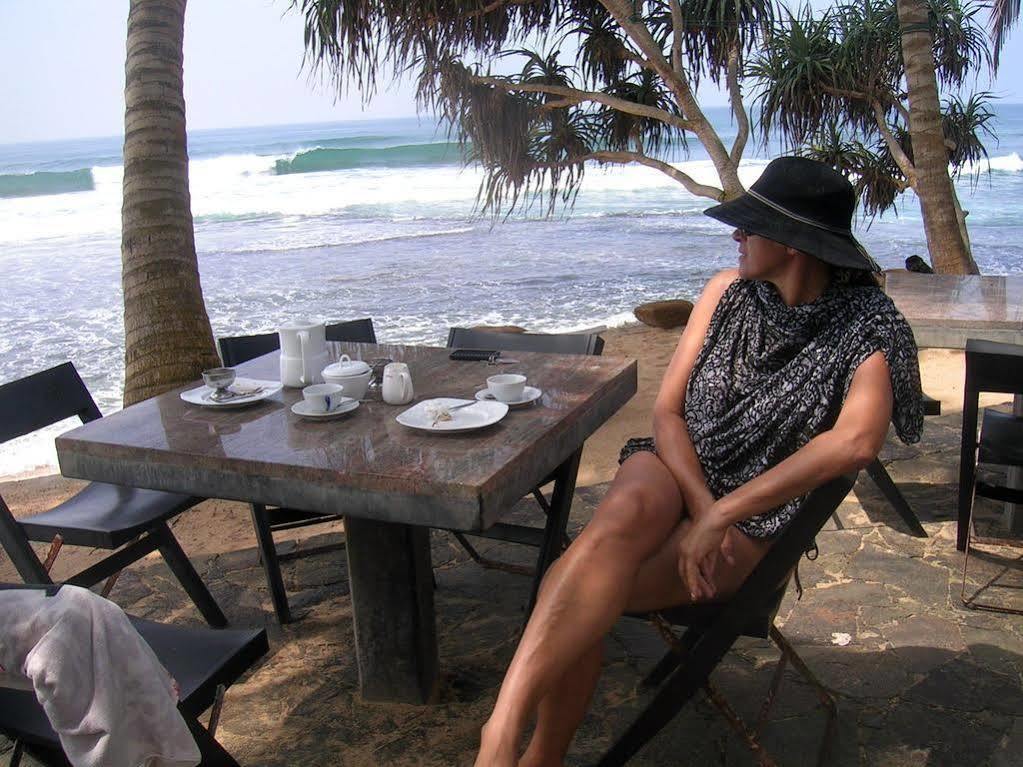 Time N Tide Beach Resort Хикадува Екстериор снимка
